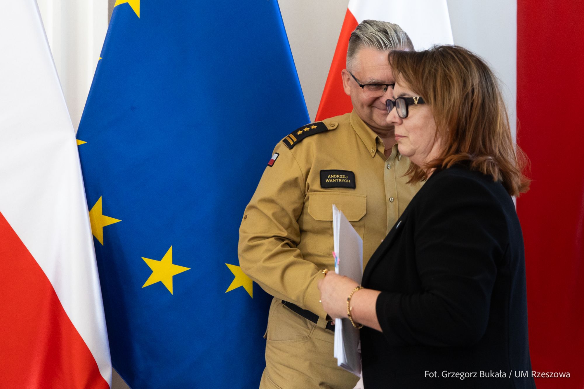 zdjęcie z uroczystego podpisania um&oacute;w dotacyjnych w Urzędzie Wojew&oacute;dzkim w Rzeszowie, fot. Grzegorz Bukała, Urząd Miasta Rzeszowa